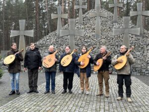 Кобзарські пам’ятні сходини у Биківнянському лісі